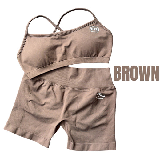 FitPro Women's Seamless Gym Set – สปอร์ตบรา + กางเกงขาสั้นเอวสูง V Back